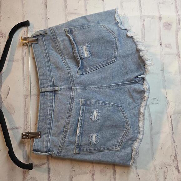 PacSun Distressed Shorts - Picture 4 of 4